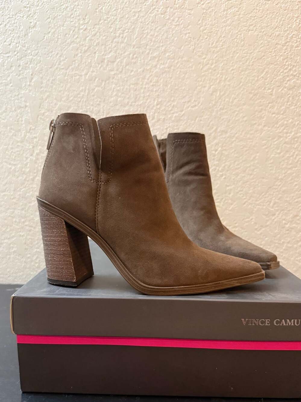 Vince Camuto Welland Booties Size 7M Sable True Suede